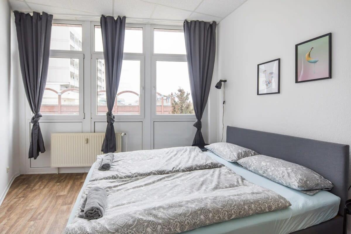Spacious 2 Bedroom Apartment Hamburg Luaran gambar